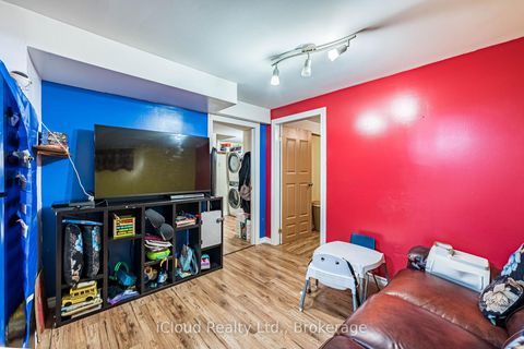 Photo 41 at 135 Autumn Glen Circle, Clairville, Toronto