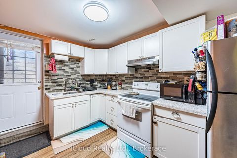 Photo 42 at 135 Autumn Glen Circle, Clairville, Toronto