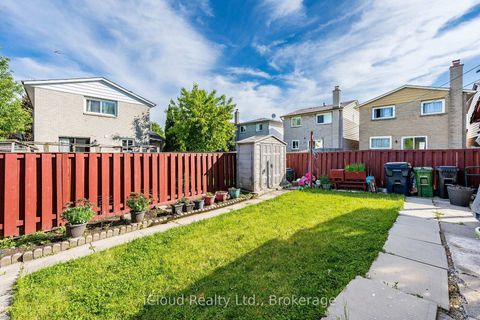 Photo 48 at 135 Autumn Glen Circle, Clairville, Toronto