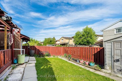Photo 49 at 135 Autumn Glen Circle, Clairville, Toronto