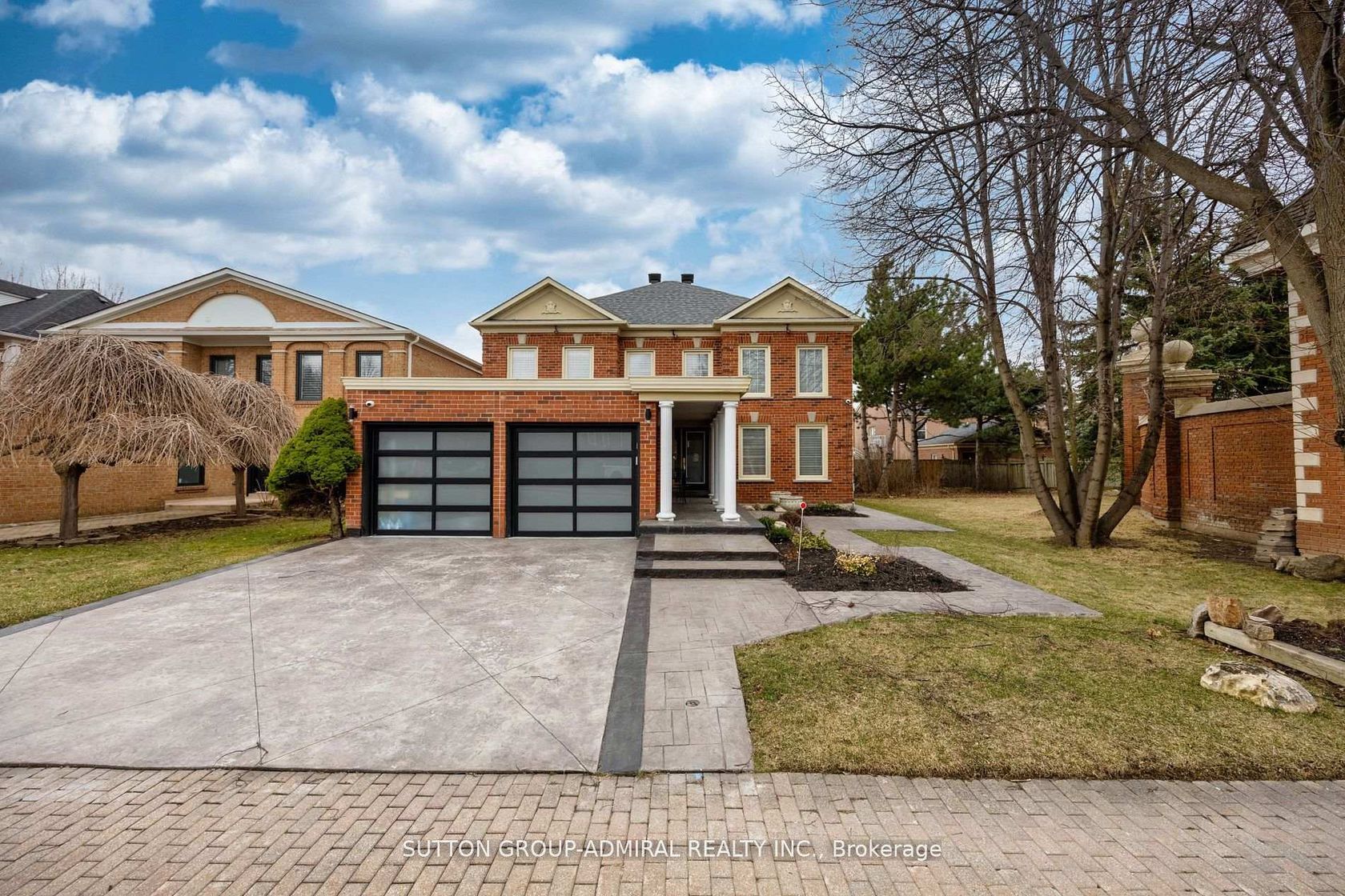 1 Regent Street, Mill Pond, Richmond Hill photo 0