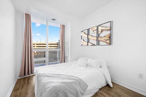Photo 11 at 217 - 70 Forest Manor Road, Henry Farm, Toronto