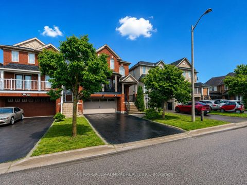 Photo 2 at 43 Mainland Crescent, Vellore Village, Vaughan