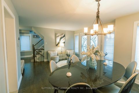 Photo 8 at 43 Mainland Crescent, Vellore Village, Vaughan