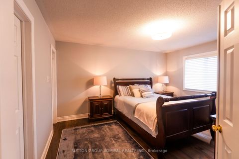 Photo 30 at 43 Mainland Crescent, Vellore Village, Vaughan