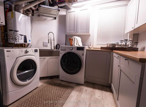 Photo 35 at 43 Mainland Crescent, Vellore Village, Vaughan