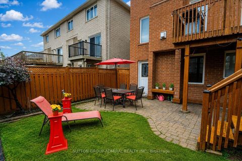 Photo 37 at 43 Mainland Crescent, Vellore Village, Vaughan