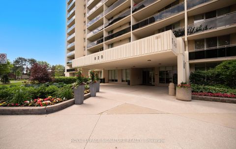 Photo 2 at 606 - 820 Burnhamthorpe Road, Markland Wood, Toronto