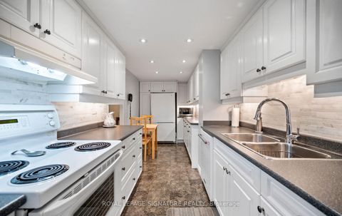 Photo 13 at 606 - 820 Burnhamthorpe Road, Markland Wood, Toronto