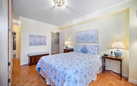 Photo 15 at 606 - 820 Burnhamthorpe Road, Markland Wood, Toronto