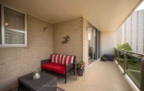 Photo 24 at 606 - 820 Burnhamthorpe Road, Markland Wood, Toronto