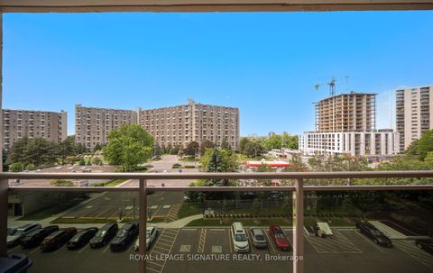Photo 27 at 606 - 820 Burnhamthorpe Road, Markland Wood, Toronto