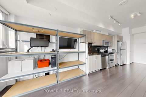 Photo 15 at 510 - 16 McAdam Avenue, Glen Park, Toronto