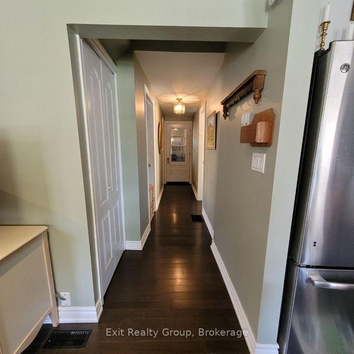 Photo 15 at 100 Arlington Avenue, O'Neill, Oshawa