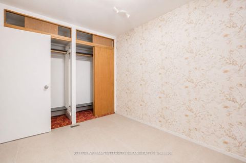 Photo 22 at 7 Saunders Crescent, Queensway, Toronto