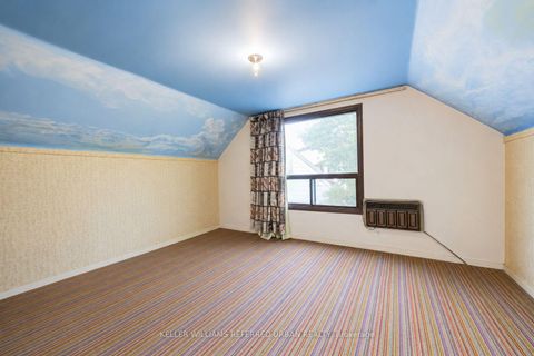 Photo 26 at 7 Saunders Crescent, Queensway, Toronto
