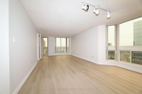 Photo 11 at 1704 - 10 Kenneth Avenue, Willowdale East, Toronto