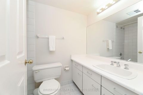 Photo 31 at 1704 - 10 Kenneth Avenue, Willowdale East, Toronto