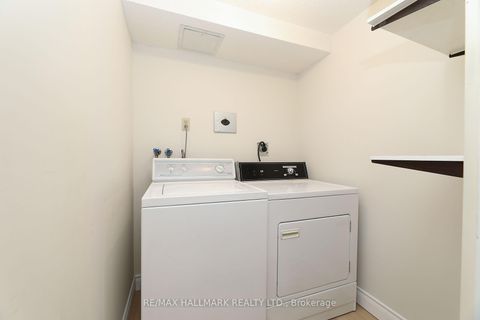 Photo 32 at 1704 - 10 Kenneth Avenue, Willowdale East, Toronto