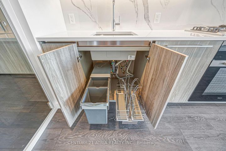 Photo 9 at 210 - 18 Esther Shiner Boulevard, Bayview Village, Toronto