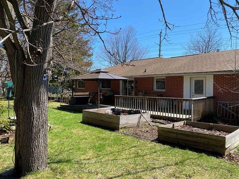 Photo 2 at 556 Big Bay Point Road, Painswick North, Barrie