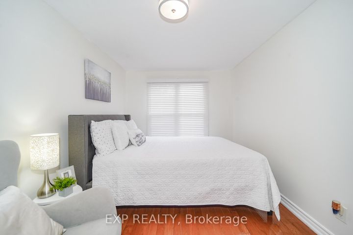 Photo 15 at 246 Mary Street N, O'Neill, Oshawa