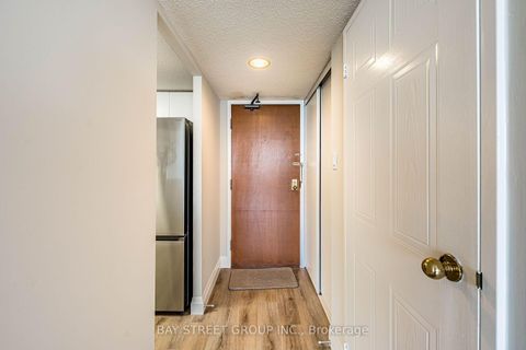 Photo 5 at 1001 - 150 Alton Towers Circle, Milliken, Toronto