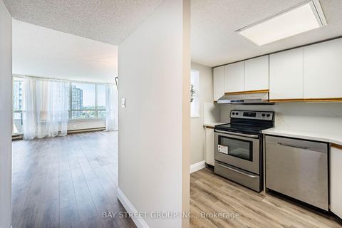 Photo 6 at 1001 - 150 Alton Towers Circle, Milliken, Toronto