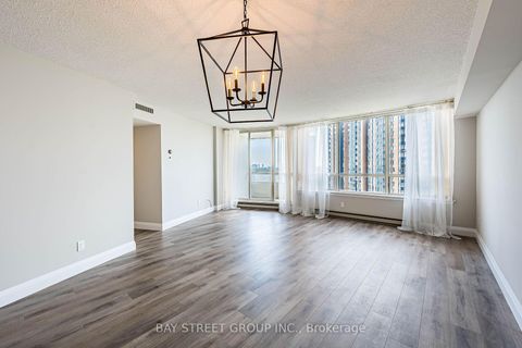 Photo 12 at 1001 - 150 Alton Towers Circle, Milliken, Toronto