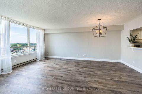Photo 15 at 1001 - 150 Alton Towers Circle, Milliken, Toronto
