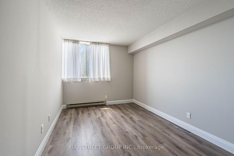 Photo 24 at 1001 - 150 Alton Towers Circle, Milliken, Toronto