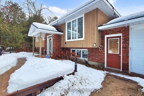 Photo 2 at 3180 Fleming Boulevard, Rural Innisfil, Innisfil