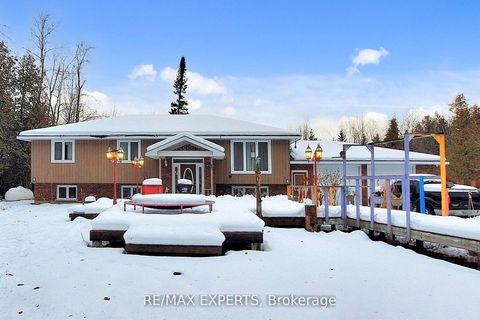 Photo 3 at 3180 Fleming Boulevard, Rural Innisfil, Innisfil