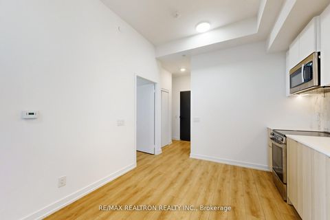 Photo 11 at 301 - 500 Dupont Street, Annex, Toronto