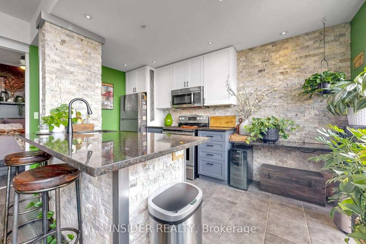 Photo 17 at 103 - 427 Aberdeen Avenue, Kirkendall, Hamilton