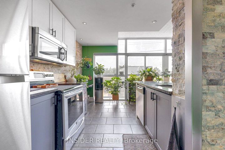 Photo 22 at 103 - 427 Aberdeen Avenue, Kirkendall, Hamilton
