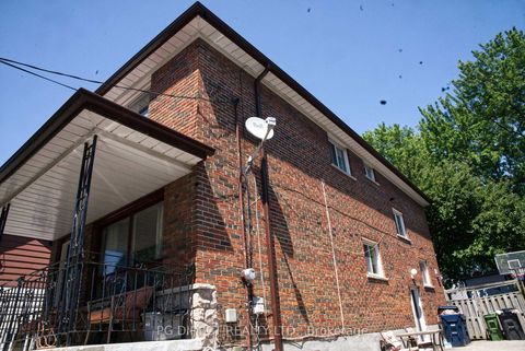 Photo 2 at 5A Scotia Avenue, Oakridge, Toronto