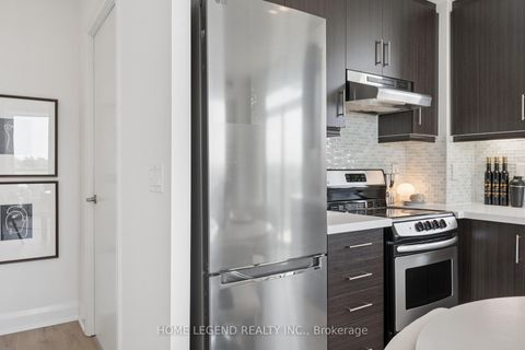 Photo 5 at 605 - 68 Canterbury Place, Willowdale West, Toronto
