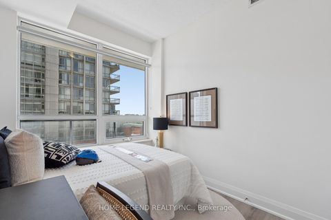 Photo 14 at 605 - 68 Canterbury Place, Willowdale West, Toronto