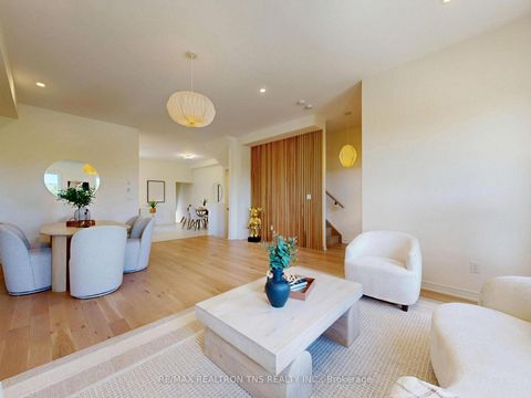 Photo 4 at 9442 Bayview Avenue, Observatory, Richmond Hill