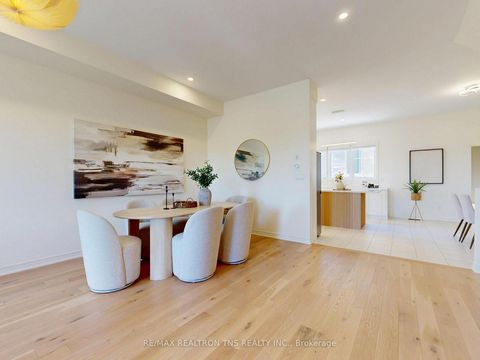 Photo 5 at 9442 Bayview Avenue, Observatory, Richmond Hill
