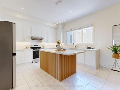 Photo 6 at 9442 Bayview Avenue, Observatory, Richmond Hill