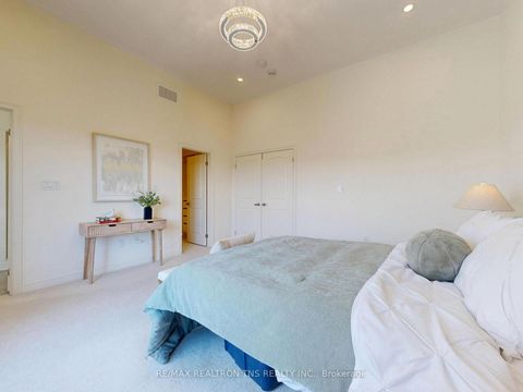 Photo 16 at 9442 Bayview Avenue, Observatory, Richmond Hill