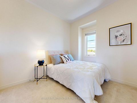 Photo 20 at 9442 Bayview Avenue, Observatory, Richmond Hill