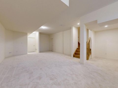 Photo 24 at 9442 Bayview Avenue, Observatory, Richmond Hill