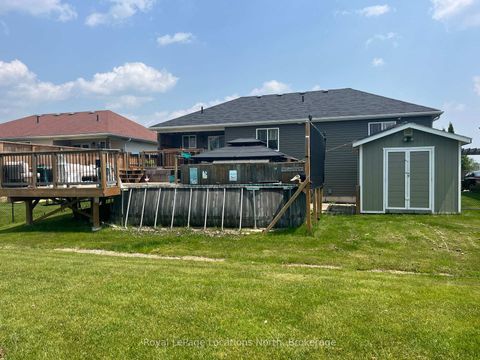 Photo 8 at 239 Atkinson Street, Stayner, Clearview