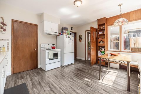 Photo 6 at 2321 Major Mackenzie Drive W, Maple, Vaughan