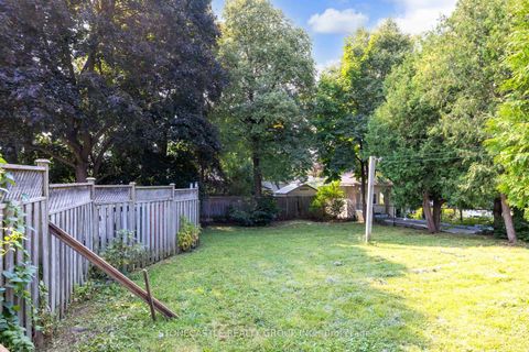 Photo 18 at 2321 Major Mackenzie Drive W, Maple, Vaughan