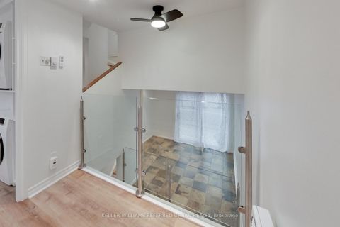 Photo 6 at 22 - 1666 Queen Street E, Woodbine Corridor, Toronto