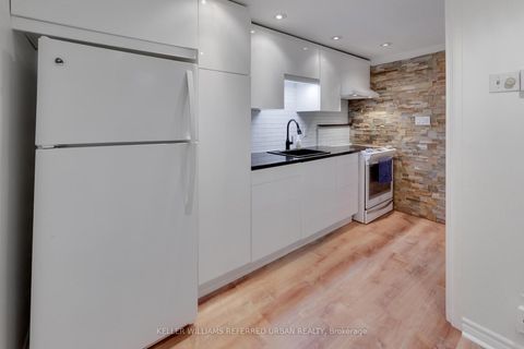 Photo 7 at 22 - 1666 Queen Street E, Woodbine Corridor, Toronto